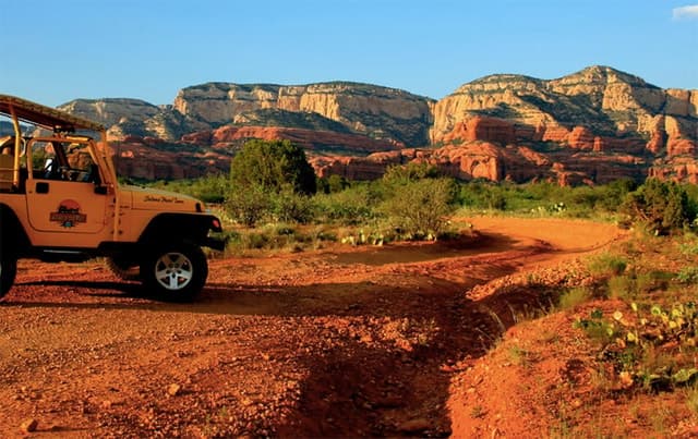 Sedona: PRIVATE 2-Hour Jeep Tour Lil' Rattler Trail