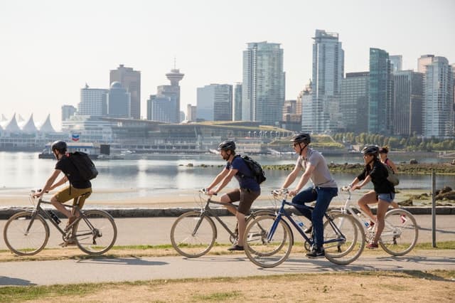 Best Vancouver Bike Tours: Explore Top City Attractions
