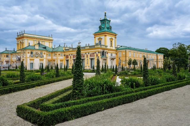 3-hour: Palace of King Jan Sobieski in Wilanow/inc. Pick-up/