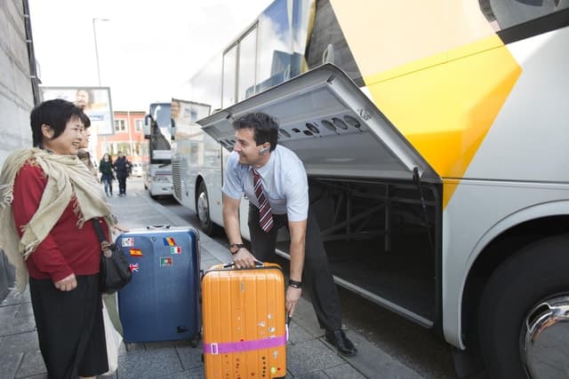 Munich Airport Shuttle & Transfer Options