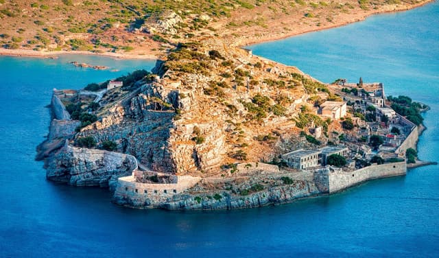 From Heraklion: Elounda and Spinalonga Full-Day Tour