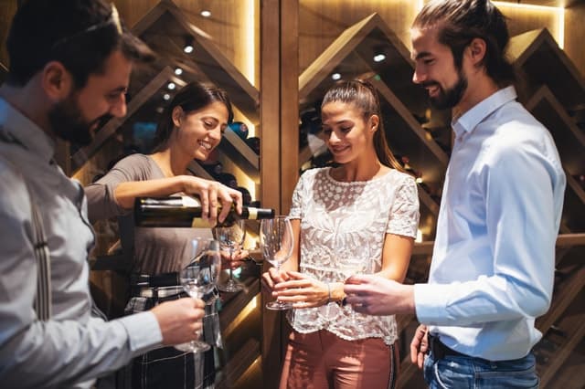 From Bordeaux: Medoc Half-Day Wine Tour