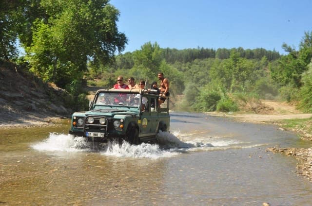 Side: Jeep Safari Adventure with Lunch at Green Lake