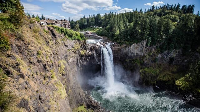 From Seattle: Snoqualmie Falls & Woodinville Wine Tasting