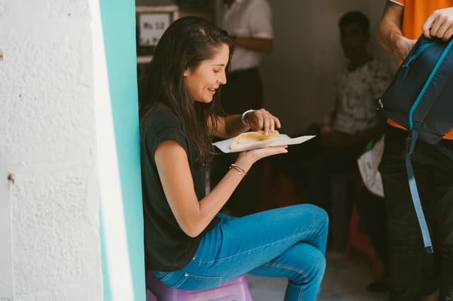 Port Louis: Street Food & City Tour