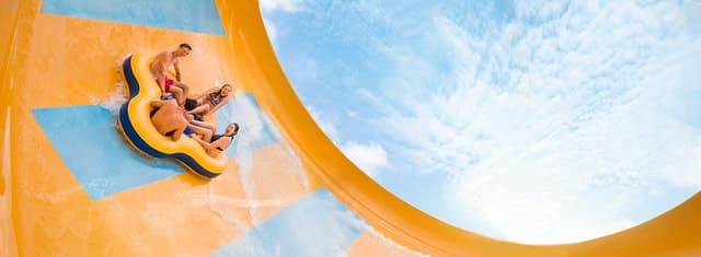 Tampa: Adventure Island® Water Park Entry Ticket