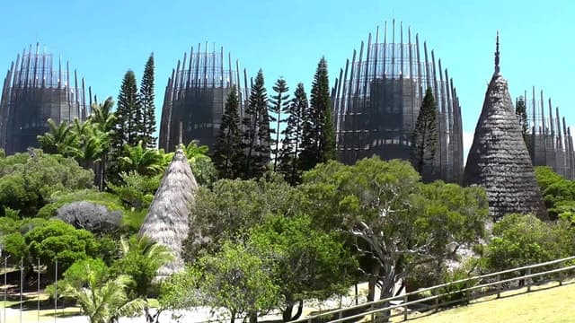 Noumea : Country Tour (2h30) with LYVAI