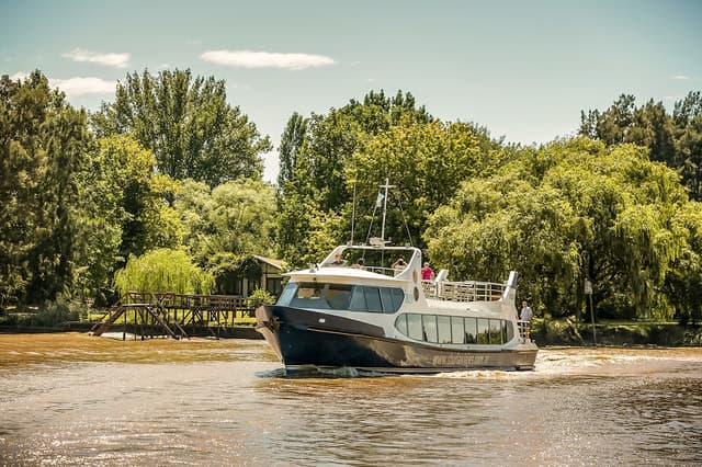 Buenos Aires: Puerto Madero to Tigre Round Trip Cruise