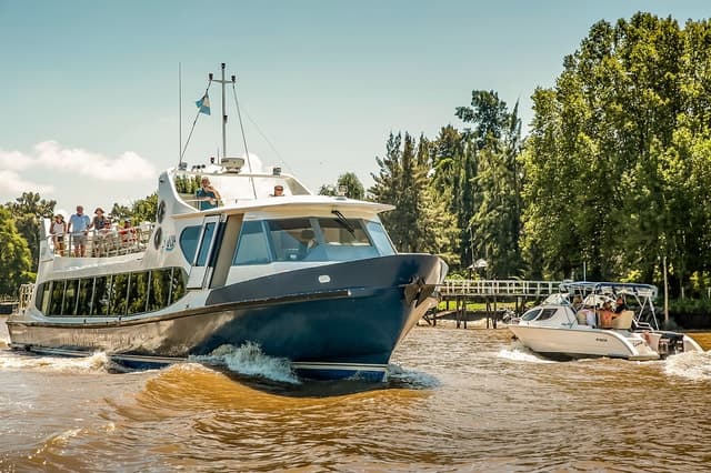 Buenos Aires: Puerto Madero to Tigre Round Trip Cruise