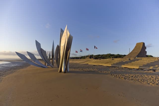 From Bayeux: American D-Day Sites in Normandy Full-Day Tour