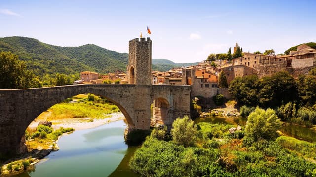 Best Besalú Medieval Tours from Barcelona