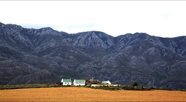Oudtshoorn: Swartberg Mountain Pass Tour with Country Lunch