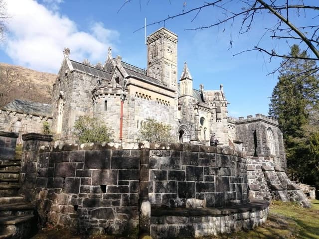Oban: Historical Tour with Seafood Lunch Option