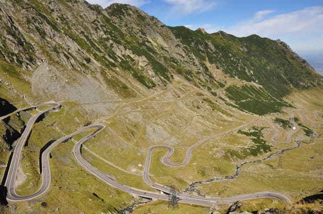 Top-Rated Fagaras Ridge Trek Tours