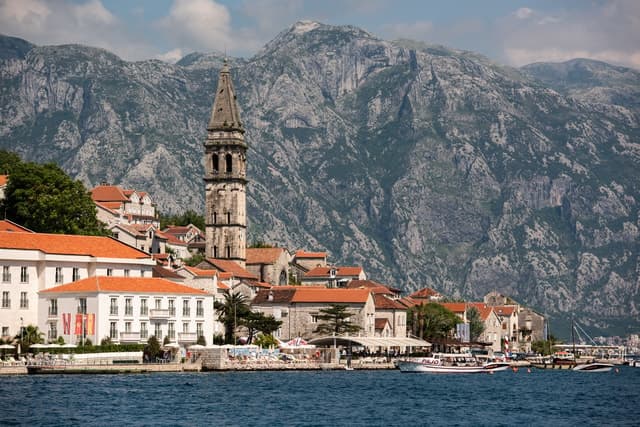 Best Montenegro Day Trip: Kotor and Budva from Dubrovnik