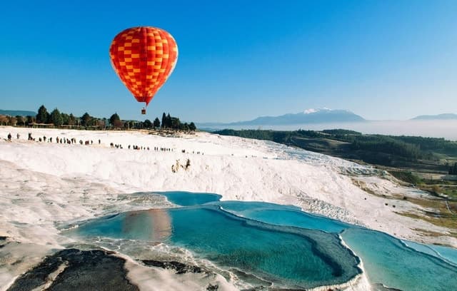 Pamukkale: Sunrise Balloon Flight Above Travertines & Ruins