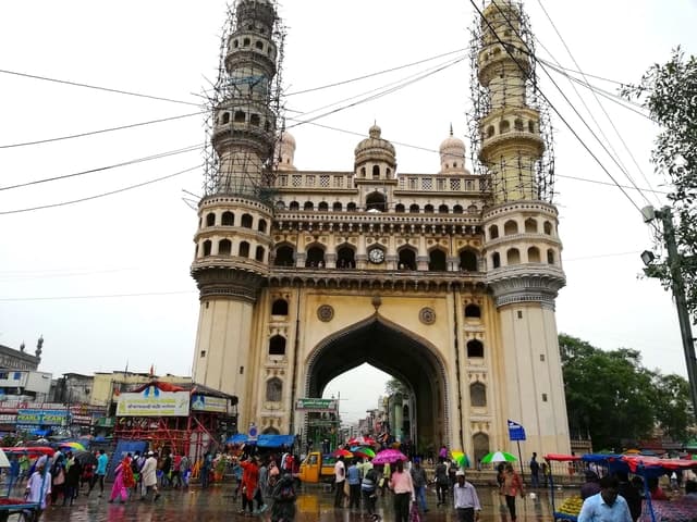 Hyderabad: Heritage Walking Tour of Old City and Charminar