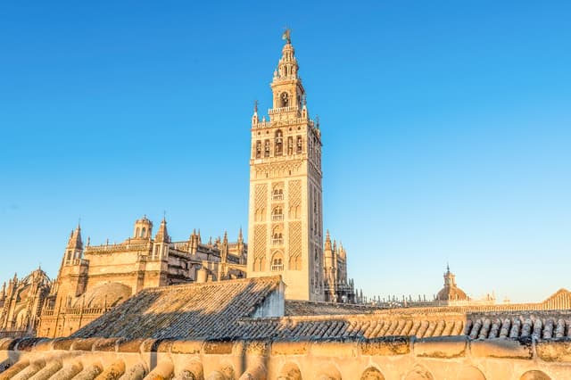 Seville Cathedral and Giralda Tower Guided Tour and Tickets