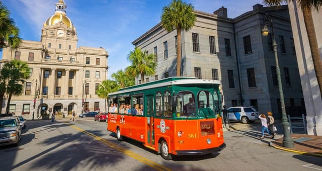 Best Savannah Trolley Tours: Explore Historic Attractions
