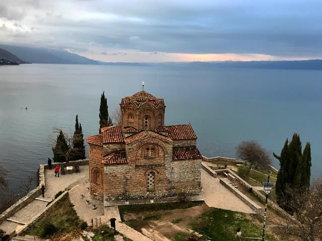 Tirana: Lake and Town Ohrid Day Trip