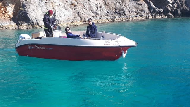 Porto Vromi: Navagio Beach & Blue Caves Private Boat Tour