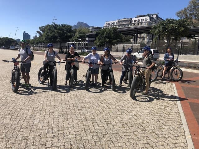 Cape Town: e-Bike City Tour with Hotel Pick Up & Drop off