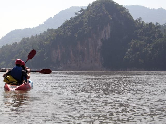 Luang Prabang: Kayak Tour to Pak Ou Caves