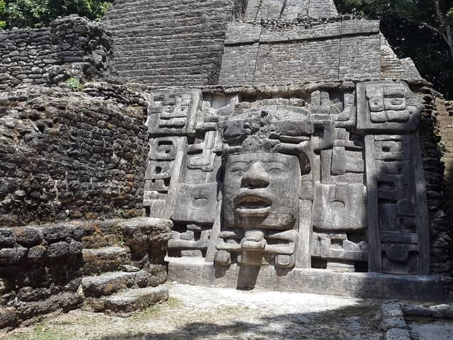 Belize City: Lamanai Maya Ruins, River Safari, & Lunch