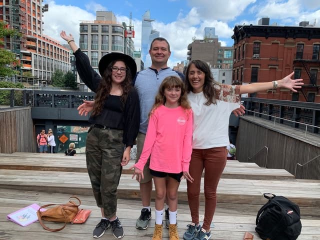 Insider Chelsea Market, High Line & Meatpacking Tour NYC