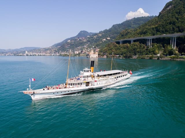 From Montreux: 2-Hour Riviera Cruise