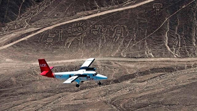 From Lima: Ica Desert Day Trip with Nazca Lines Flight