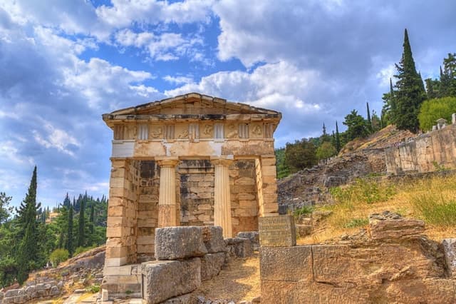 From Athens: Private Full-Day Delphi Tour