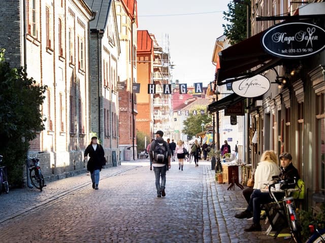 Gothenburg: Haga Old Town Walking Tour