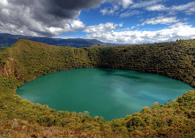 Daily tour from 1 pax: Guatavita and Salt Cathedral Tour