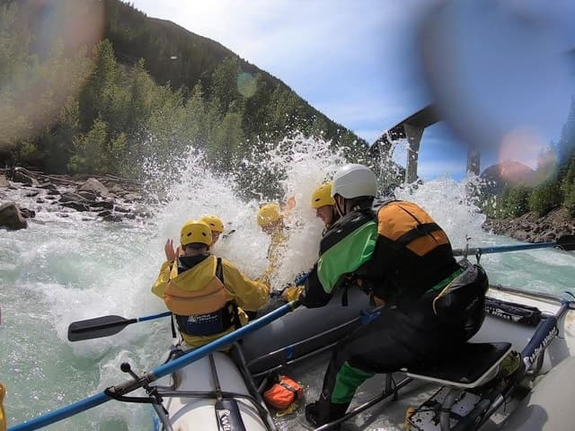 Kicking Horse River: Whitewater Rafting Half-Day Trip