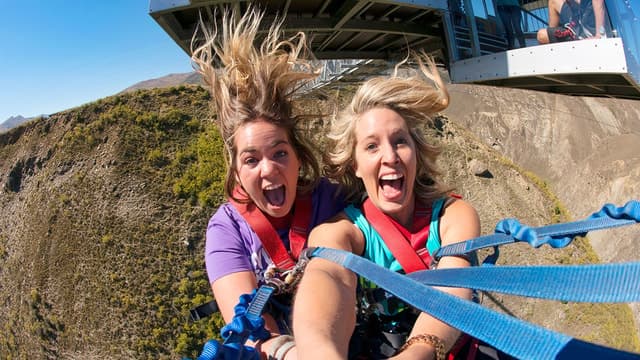 Queenstown: Nevis Canyon Swing - 70m Free-Fall!