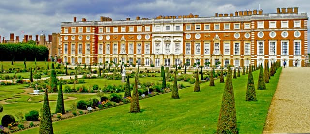 London: Windsor Castle & Henry VIII's Hampton Court Palace