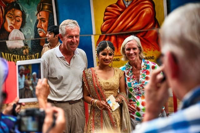 Mumbai: Bollywood Studio Half-Day Tour