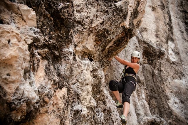 Best Rock Climbing Experiences in Railay Beach, Krabi