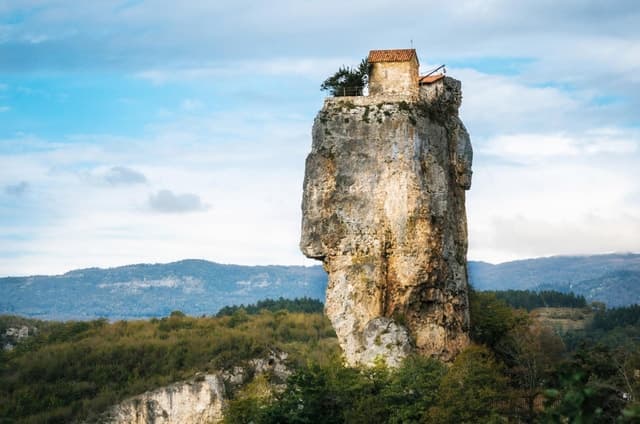 From Kutaisi: Chiatura Day Trip with Katskhi Pillar and More