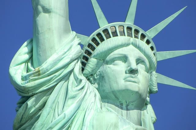 NYC Statue City Cruises: Official Statue of Liberty Tickets