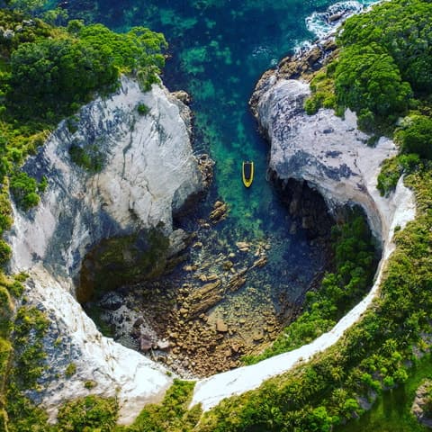 Whitianga: 2-Hour Cathedral Cove and Volcanic Coast Cruise