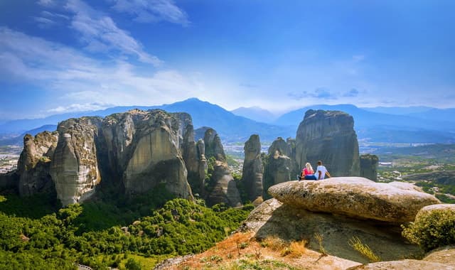 Athens: Meteora Monasteries Tour, Local Guide & Greek Lunch