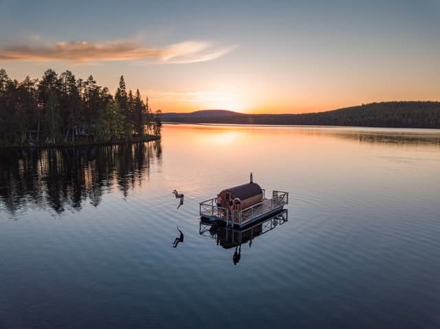 Compare Top Rovaniemi Boat Tours