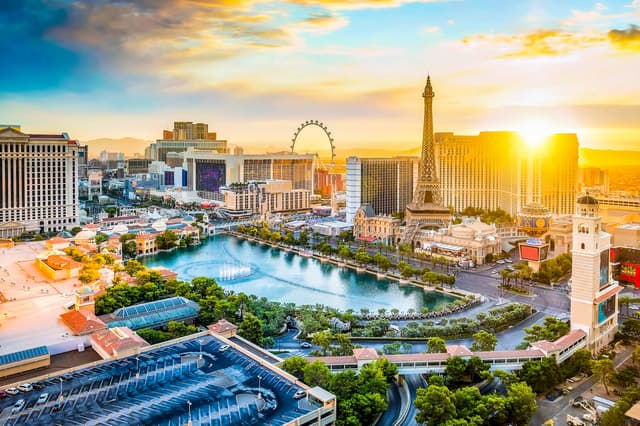 Las Vegas: Eiffel Tower Viewing Deck Entrance Ticket