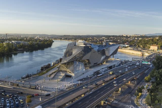Compare Top Tours at Musée des Confluences