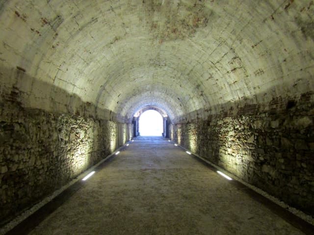 Lucca: Renaissance City Walls Walking Tour & Bastion Access