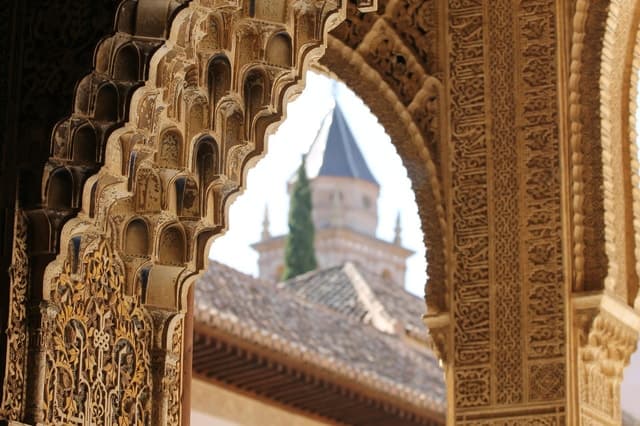 Best Granada Day Trips from Malaga: Alhambra & Beyond