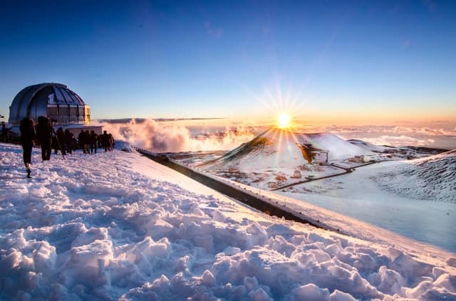 Hilo: Mauna Kea Summit, Sunset, & Stargazing Experience