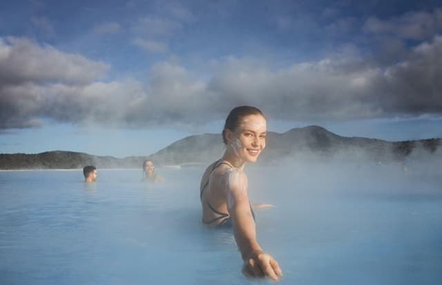 From Reykjavik: Blue Lagoon Admission with Transfers
